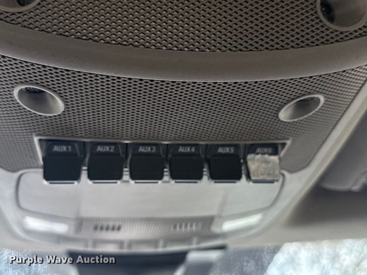 image for item DJ7823 2020 Ford F550 Super Duty truck cab and chassis