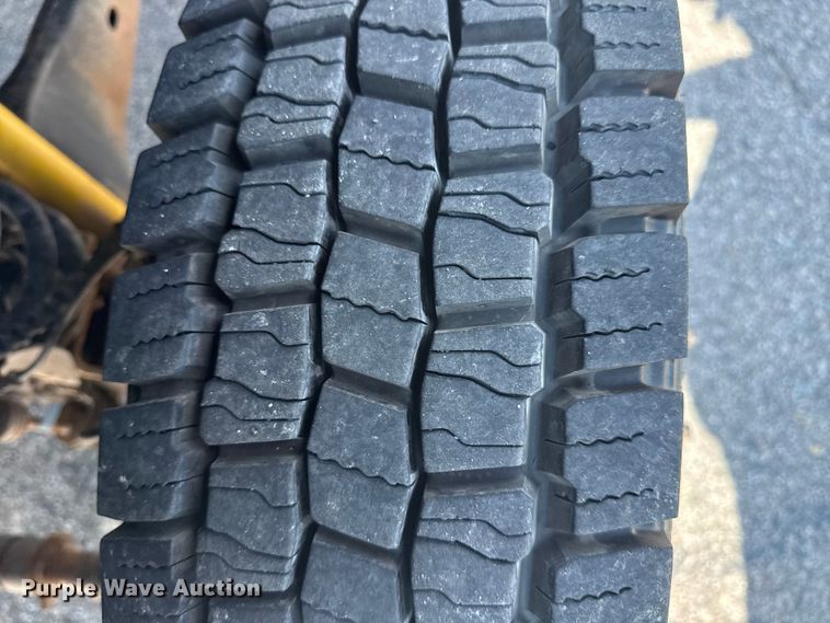 image for item DJ7823 2020 Ford F550 Super Duty truck cab and chassis