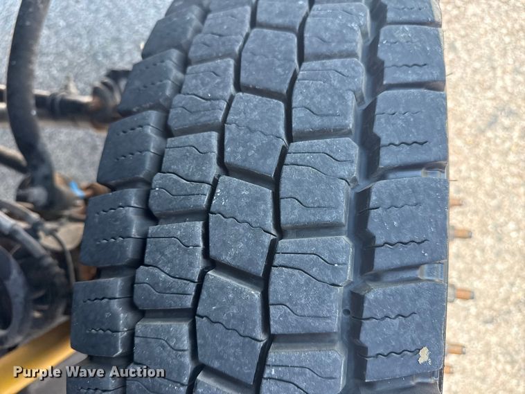 image for item DJ7823 2020 Ford F550 Super Duty truck cab and chassis