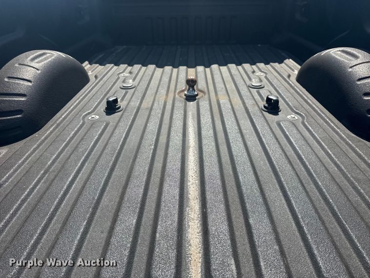 image for item DJ7824 2018 Ford F350 Super Duty SuperCab pickup truck