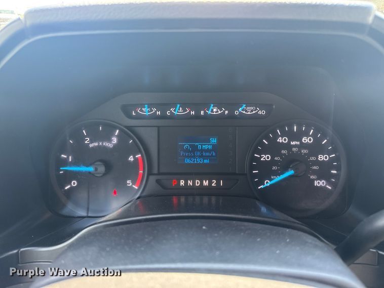 image for item DJ7824 2018 Ford F350 Super Duty SuperCab pickup truck