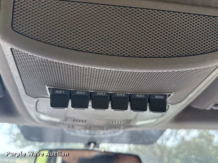 image for item DJ7824 2018 Ford F350 Super Duty SuperCab pickup truck