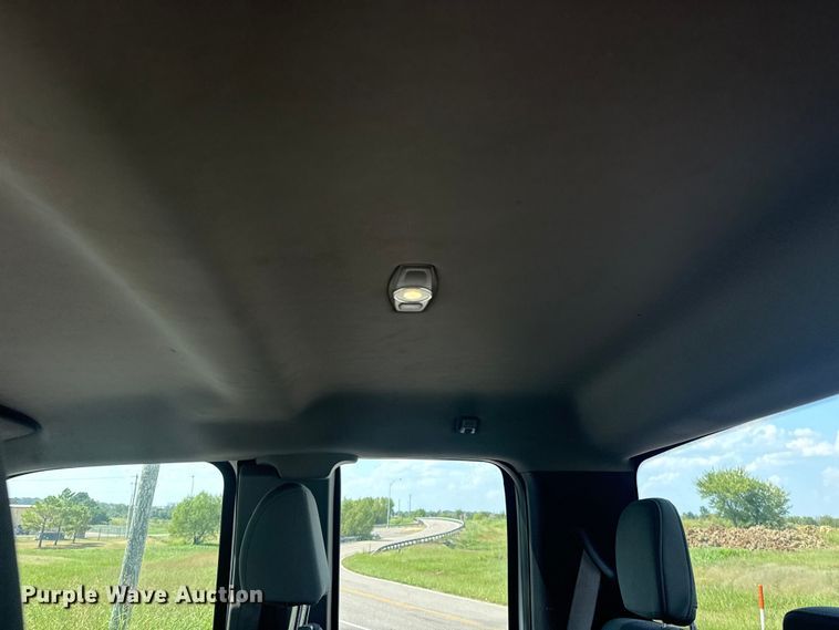 image for item DJ7824 2018 Ford F350 Super Duty SuperCab pickup truck