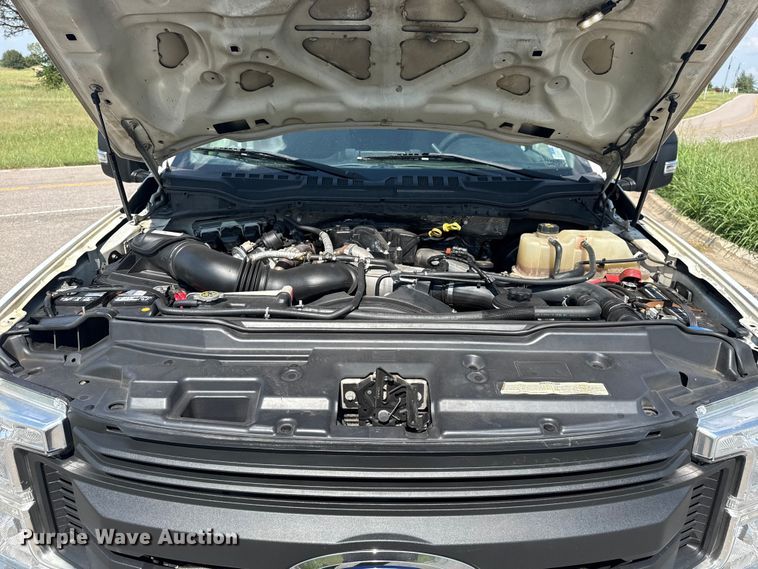 image for item DJ7824 2018 Ford F350 Super Duty SuperCab pickup truck