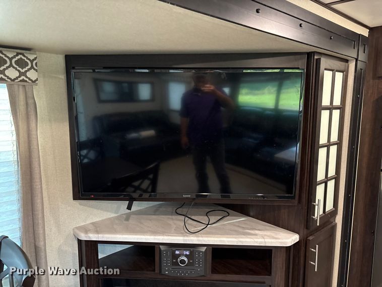 image for item DO1174 2019 Forest River Lacrosse 3311RK camper