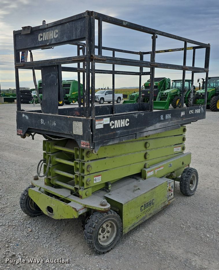 image for item DR3992 Clark CSL26N scissor lift