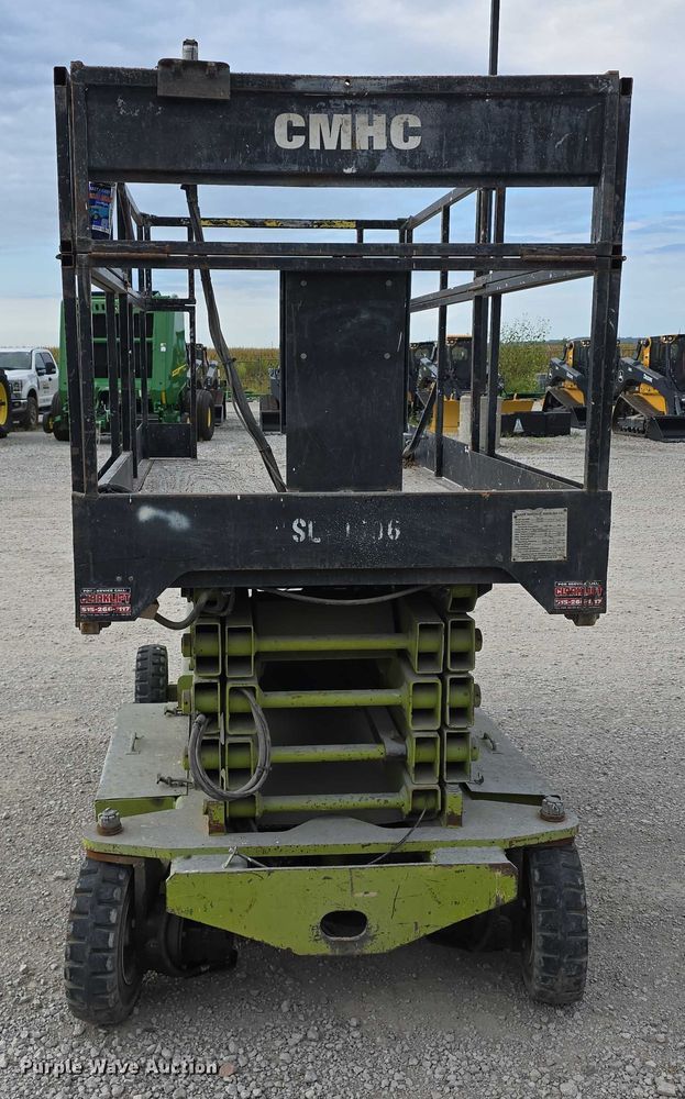 image for item DR3992 Clark CSL26N scissor lift