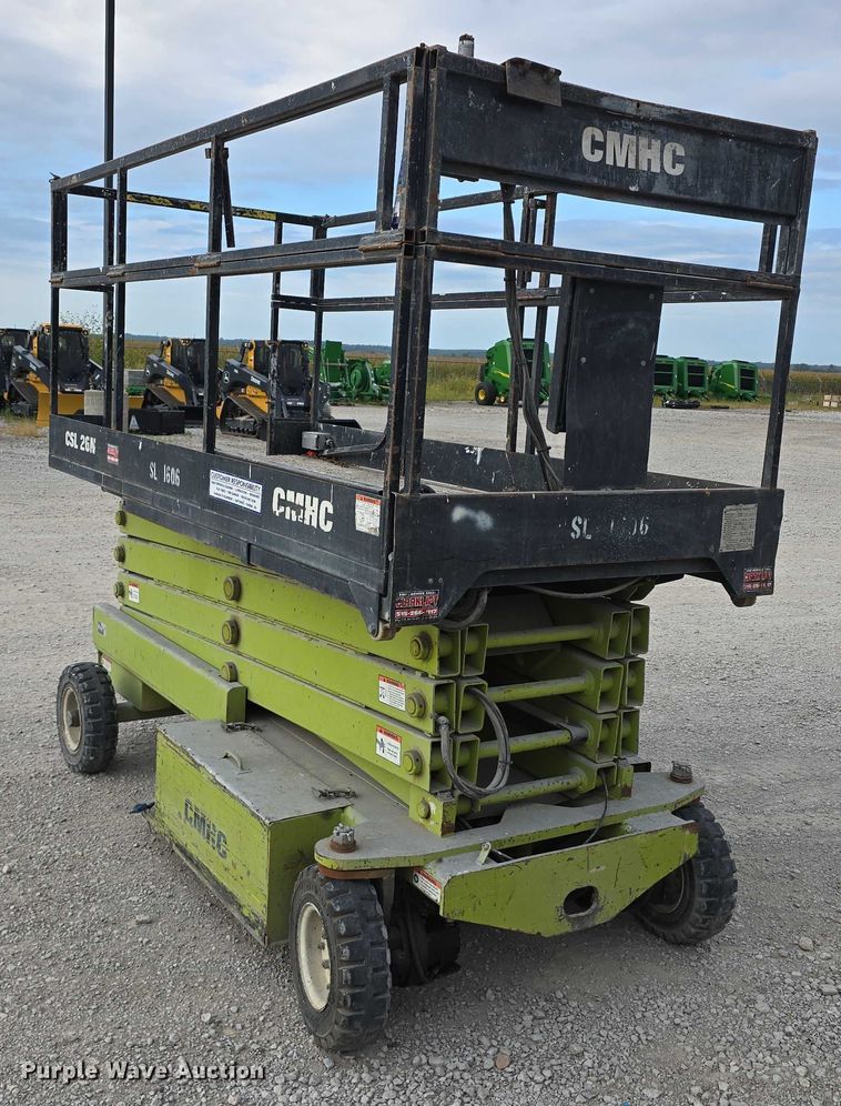 image for item DR3992 Clark CSL26N scissor lift