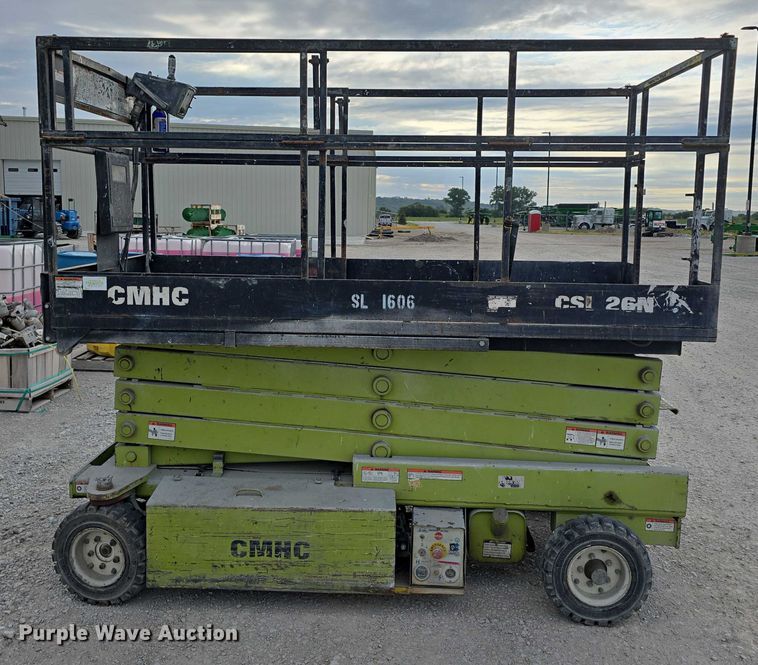 image for item DR3992 Clark CSL26N scissor lift