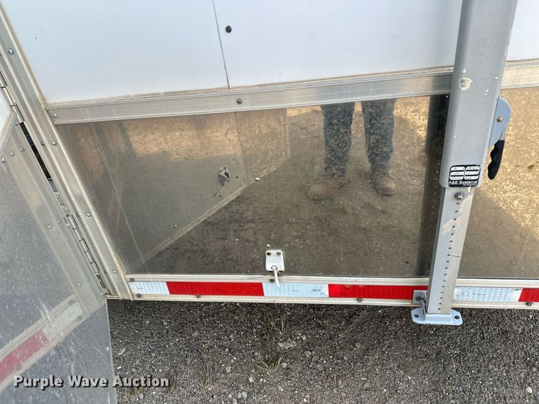image for item DT6352 2000 US Cargo P08528TA3 enclosed cargo trailer