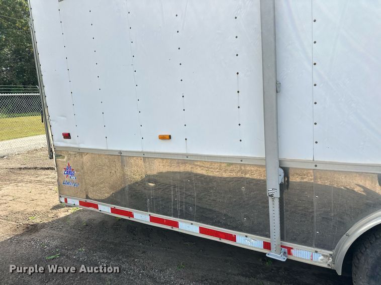 image for item DT6352 2000 US Cargo P08528TA3 enclosed cargo trailer