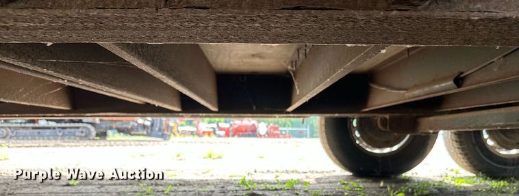 image for item DT6352 2000 US Cargo P08528TA3 enclosed cargo trailer