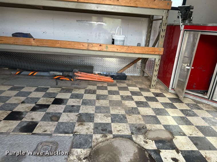 image for item DT6352 2000 US Cargo P08528TA3 enclosed cargo trailer