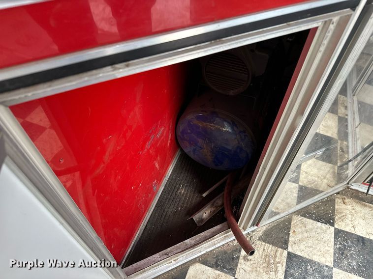 image for item DT6352 2000 US Cargo P08528TA3 enclosed cargo trailer