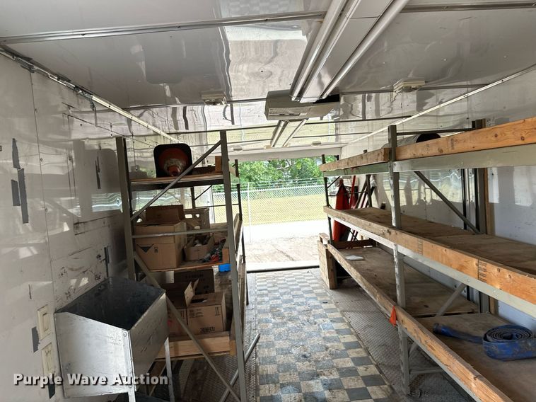 image for item DT6352 2000 US Cargo P08528TA3 enclosed cargo trailer