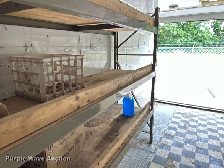 image for item DT6352 2000 US Cargo P08528TA3 enclosed cargo trailer