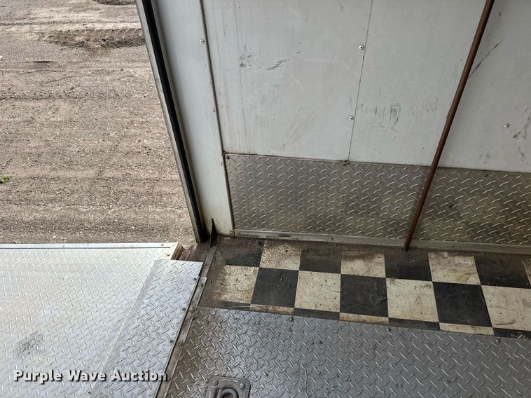 image for item DT6352 2000 US Cargo P08528TA3 enclosed cargo trailer