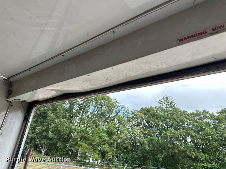 image for item DT6352 2000 US Cargo P08528TA3 enclosed cargo trailer