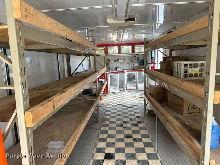 image for item DT6352 2000 US Cargo P08528TA3 enclosed cargo trailer