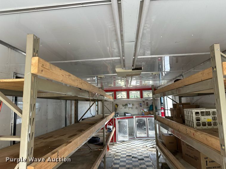 image for item DT6352 2000 US Cargo P08528TA3 enclosed cargo trailer