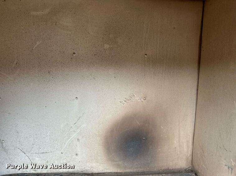 image for item DT6352 2000 US Cargo P08528TA3 enclosed cargo trailer