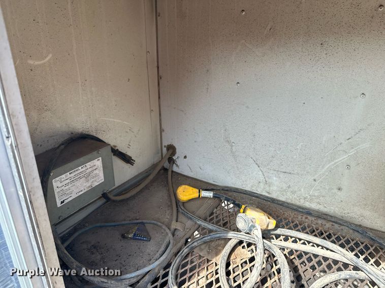 image for item DT6352 2000 US Cargo P08528TA3 enclosed cargo trailer