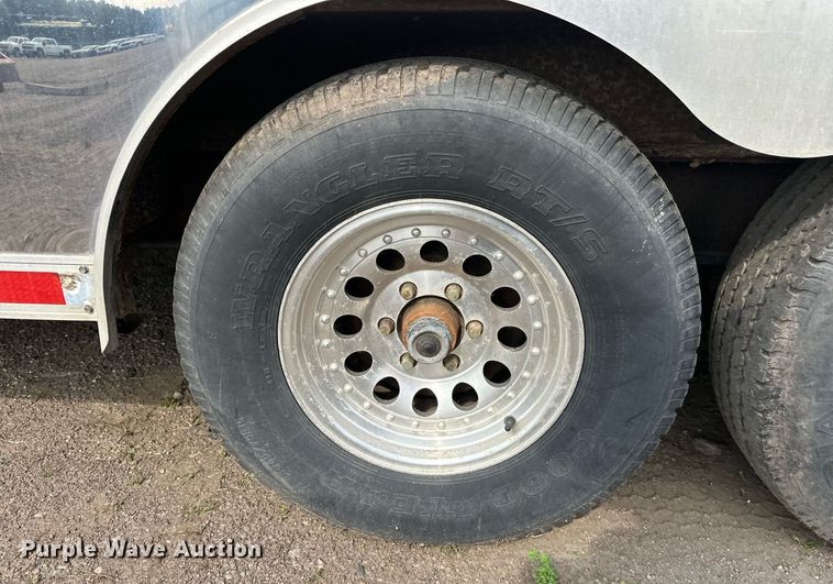 image for item DT6352 2000 US Cargo P08528TA3 enclosed cargo trailer