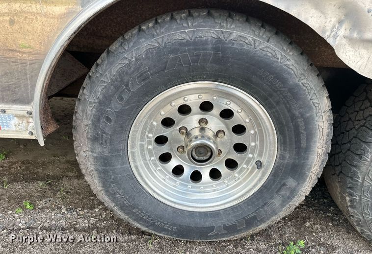 image for item DT6352 2000 US Cargo P08528TA3 enclosed cargo trailer