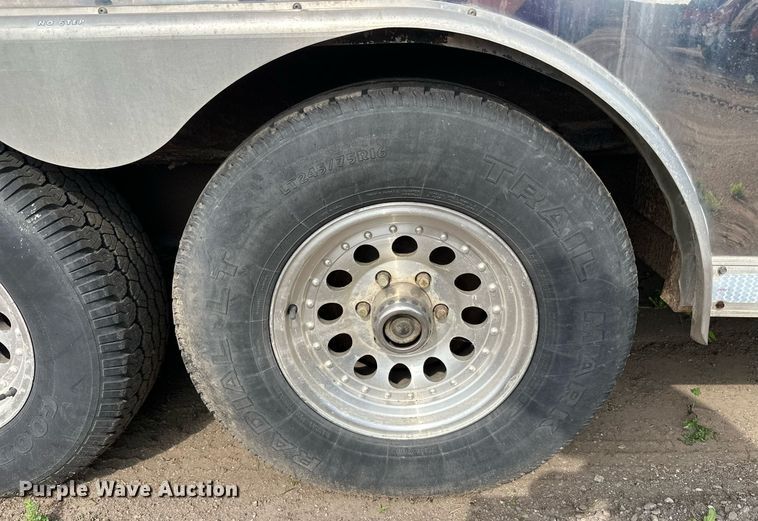 image for item DT6352 2000 US Cargo P08528TA3 enclosed cargo trailer