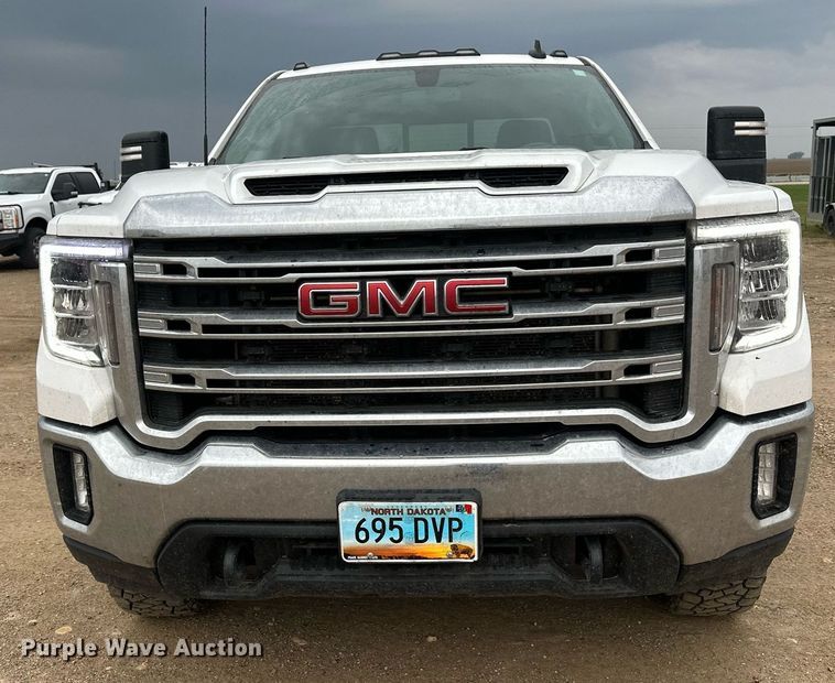 image for item DT6376 2022 GMC Sierra 2500HD Crew Cab pickup truck