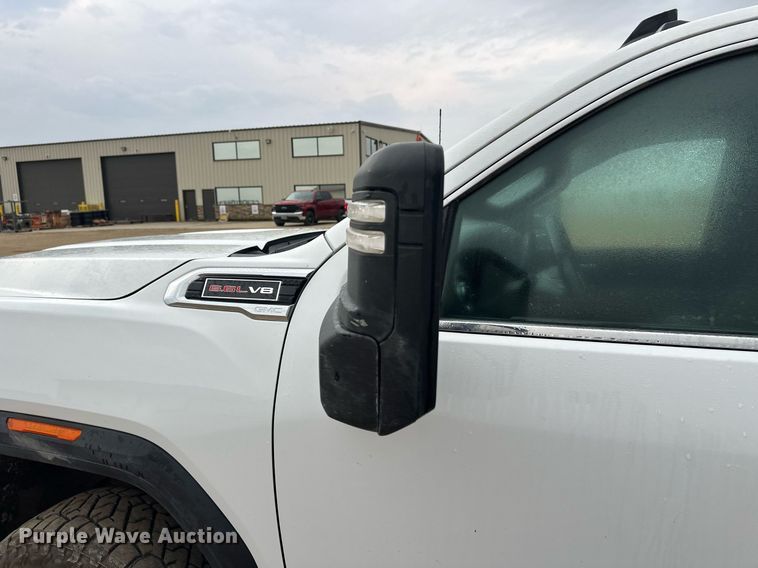 image for item DT6376 2022 GMC Sierra 2500HD Crew Cab pickup truck