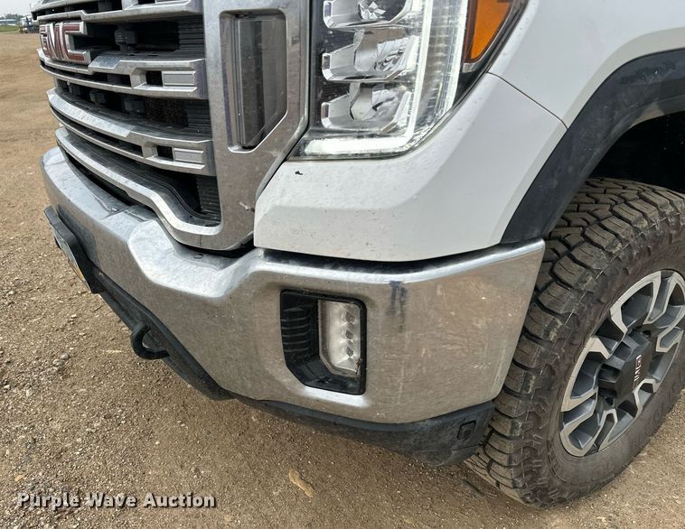 image for item DT6376 2022 GMC Sierra 2500HD Crew Cab pickup truck