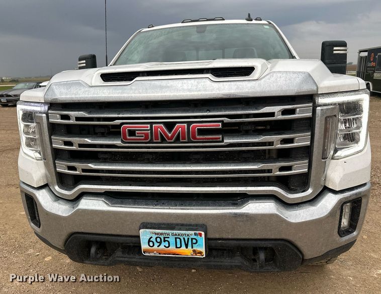 image for item DT6376 2022 GMC Sierra 2500HD Crew Cab pickup truck