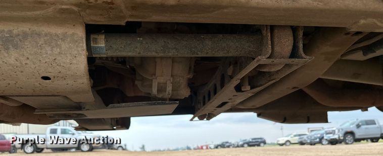 image for item DT6376 2022 GMC Sierra 2500HD Crew Cab pickup truck