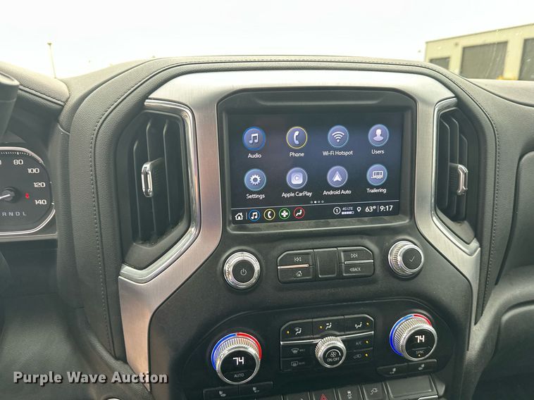 image for item DT6376 2022 GMC Sierra 2500HD Crew Cab pickup truck