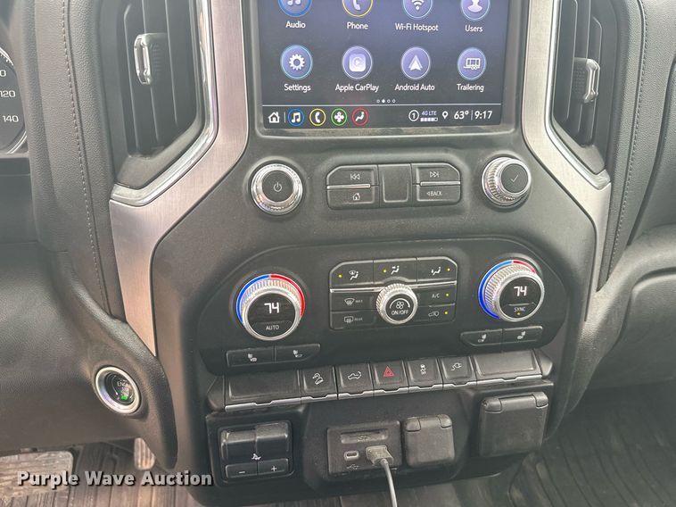 image for item DT6376 2022 GMC Sierra 2500HD Crew Cab pickup truck