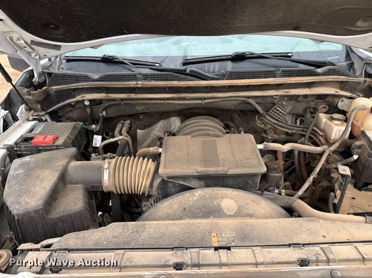 image for item DT6376 2022 GMC Sierra 2500HD Crew Cab pickup truck