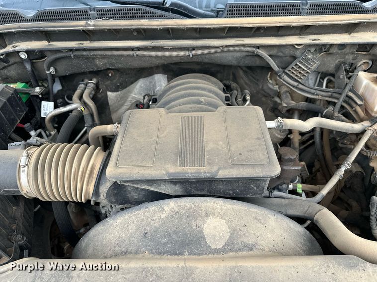 image for item DT6376 2022 GMC Sierra 2500HD Crew Cab pickup truck