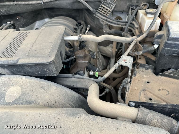 image for item DT6376 2022 GMC Sierra 2500HD Crew Cab pickup truck