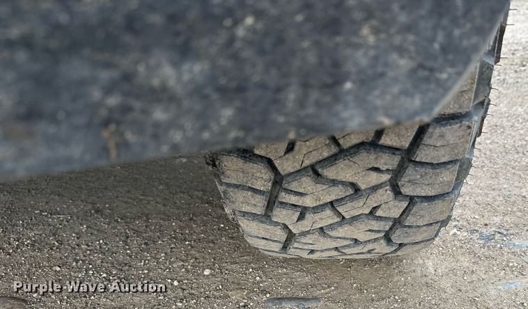 image for item DT6376 2022 GMC Sierra 2500HD Crew Cab pickup truck