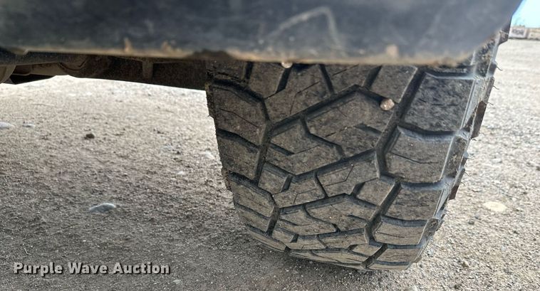 image for item DT6376 2022 GMC Sierra 2500HD Crew Cab pickup truck