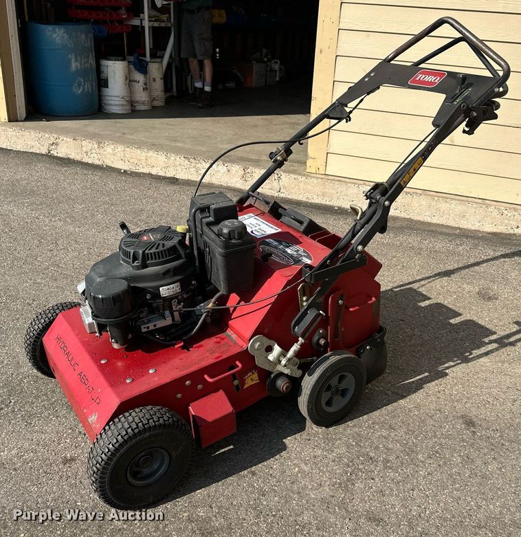 image for item DT6383 Toro aerator