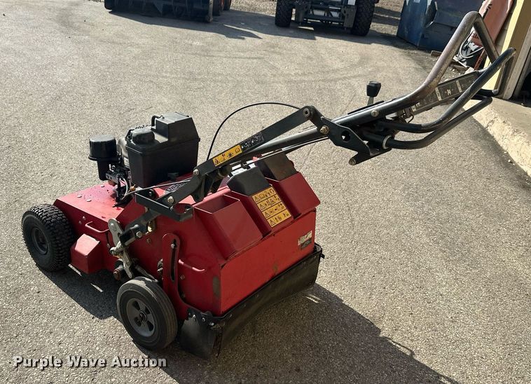 image for item DT6383 Toro aerator