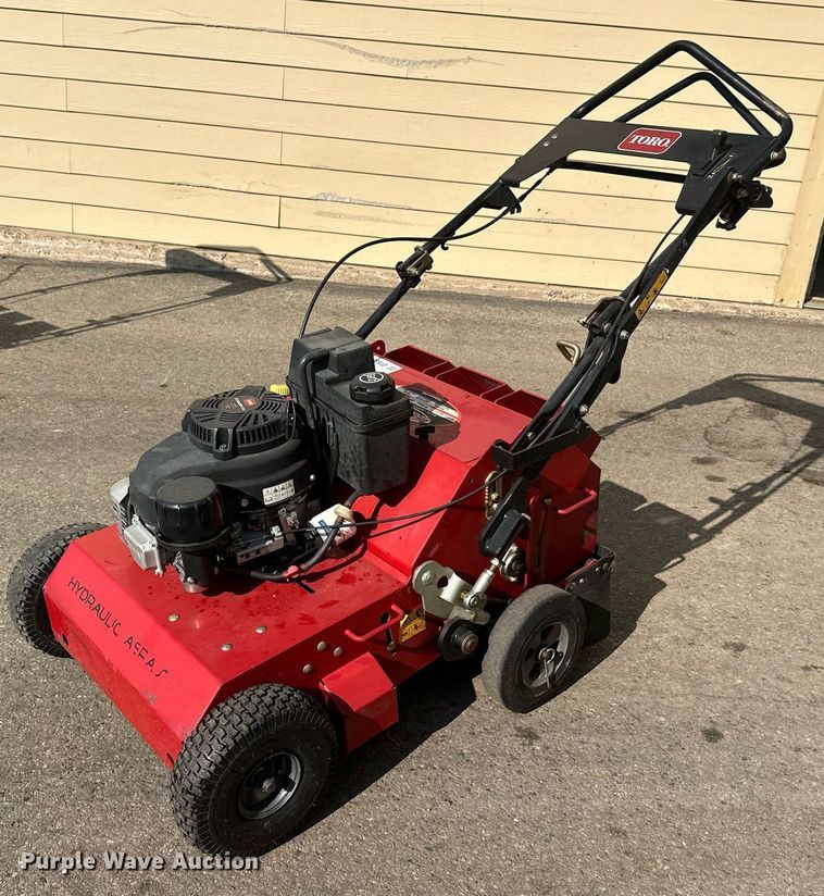 image for item DT6384 Toro aerator