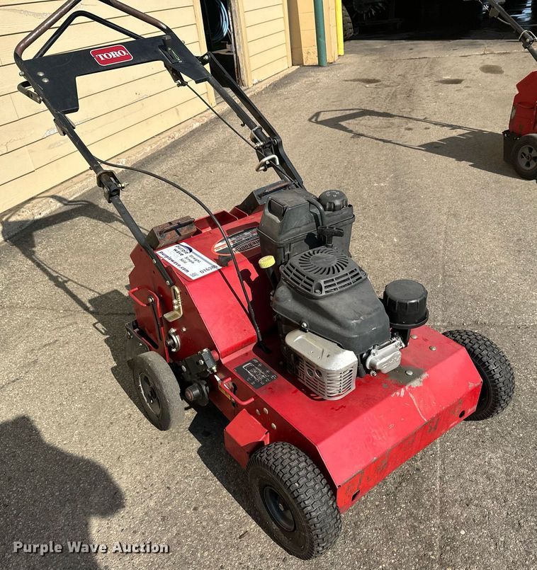 image for item DT6385 Toro aerator