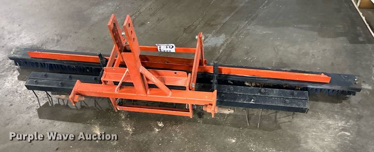 image for item DT6390 Field groomer