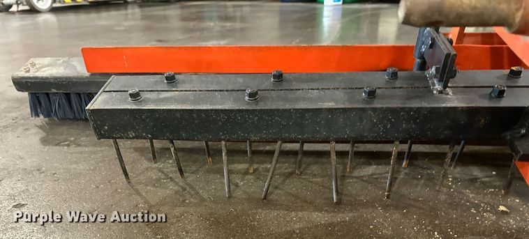 image for item DT6390 Field groomer