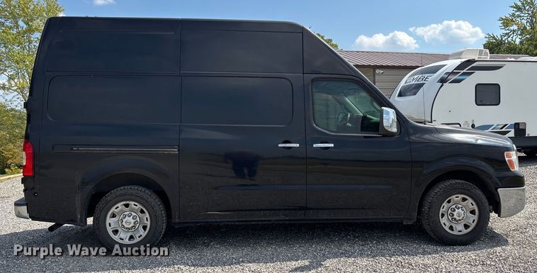 image for item DU1326 2012 Nissan NV2500 van