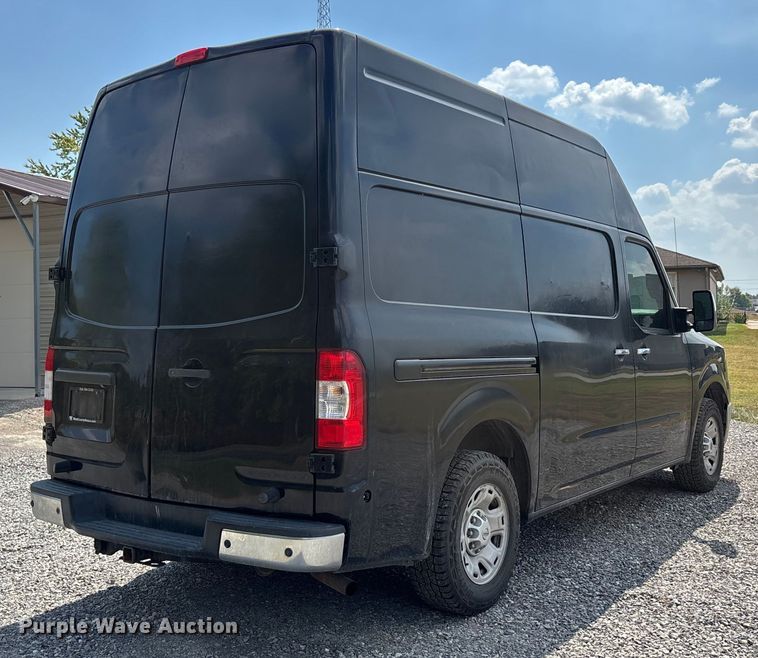 image for item DU1326 2012 Nissan NV2500 van