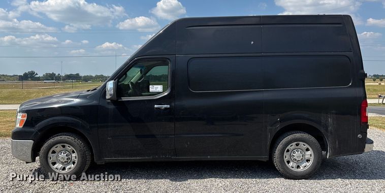 image for item DU1326 2012 Nissan NV2500 van